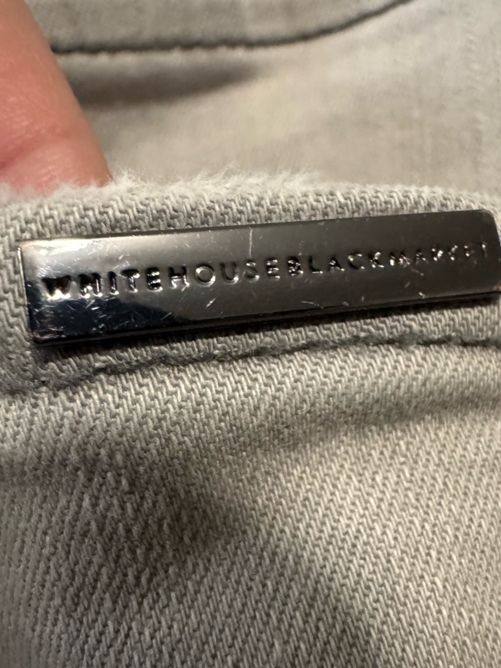 WHBM HIGH-RISE DENİM LEGGING
JEANIE DENIM IN GRAY CHARCOAL WASH - Picture 9 of 16